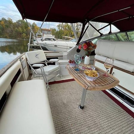 Private Yacht On Catskill Creek Exteriér fotografie